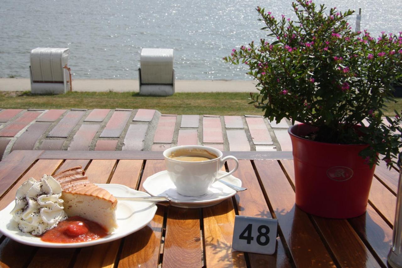 Strand-Hotel Seenelke Wilhelmshaven Bagian luar foto